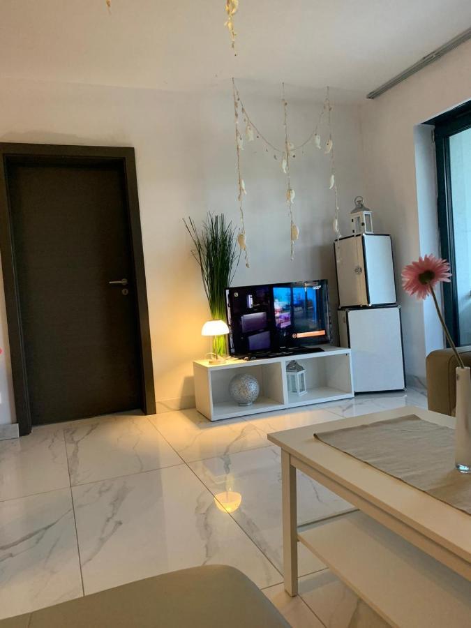Ive'S Gardenia Seaside Apartment จีฟโนฟ ภายนอก รูปภาพ