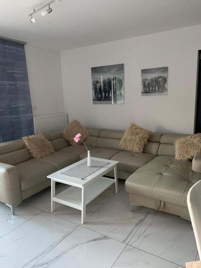 Ive'S Gardenia Seaside Apartment จีฟโนฟ ภายนอก รูปภาพ