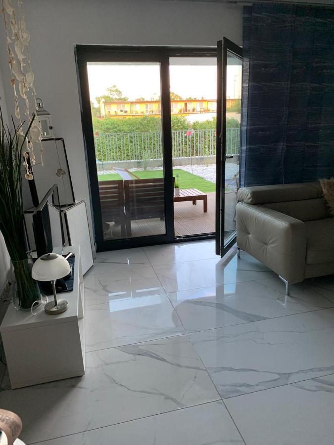 Ive'S Gardenia Seaside Apartment จีฟโนฟ ภายนอก รูปภาพ
